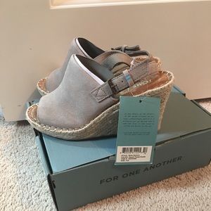 Toms Wedge Sandals